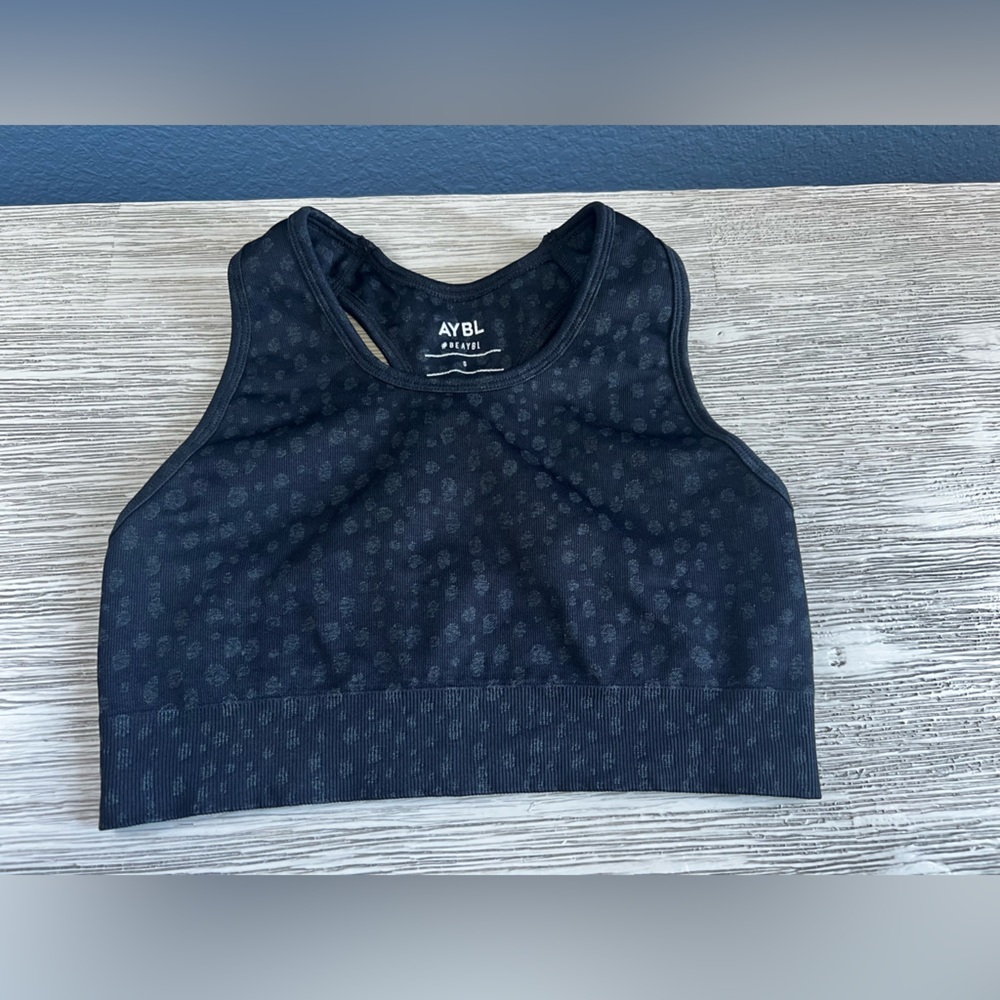 AYBL Black Seamless High Neck Sports Bra